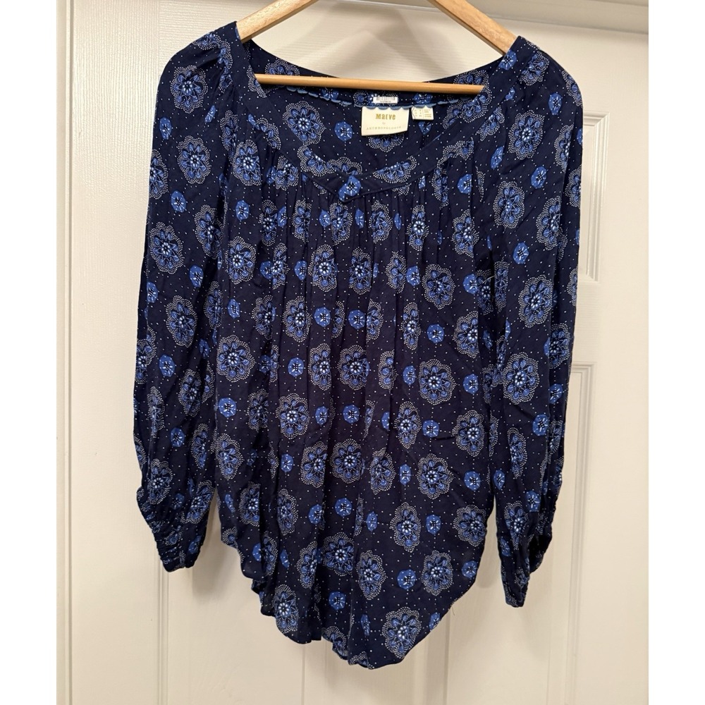 Maeve by Anthro Blouse Size‎ 2 Navy Blue Medallion Floral Scoop Neck Long Sleeve
